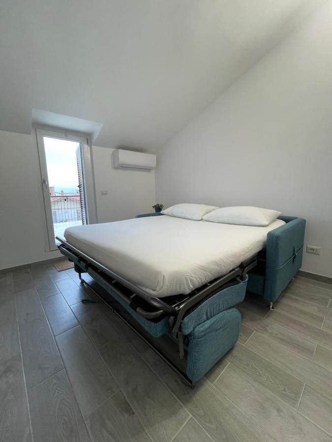 Minu, The Tiny House! * Roma